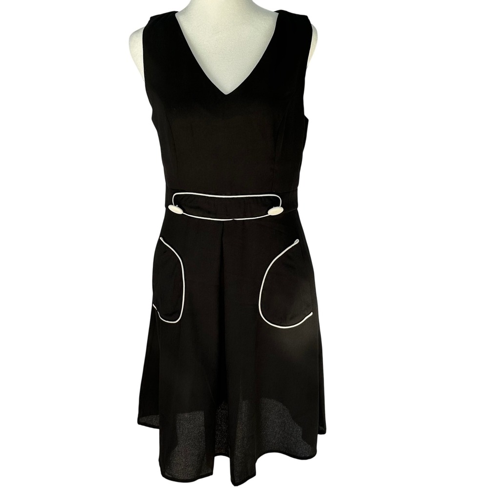Elegant Black Sleeveless Dress